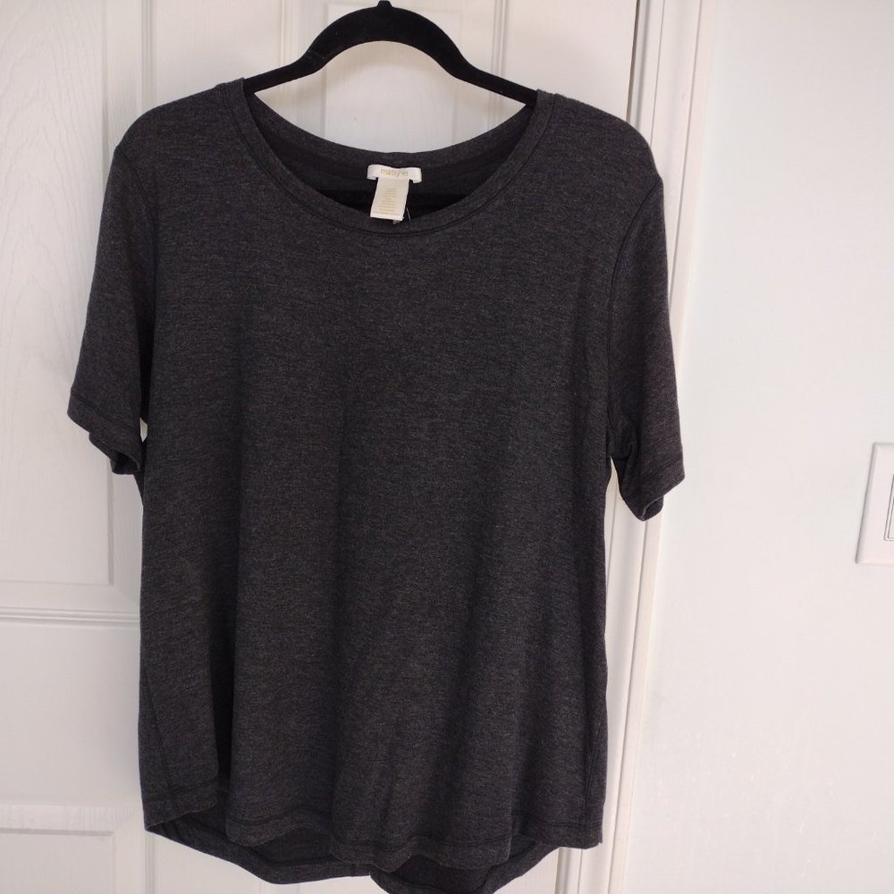 Matty M  Size Large  Charcoal